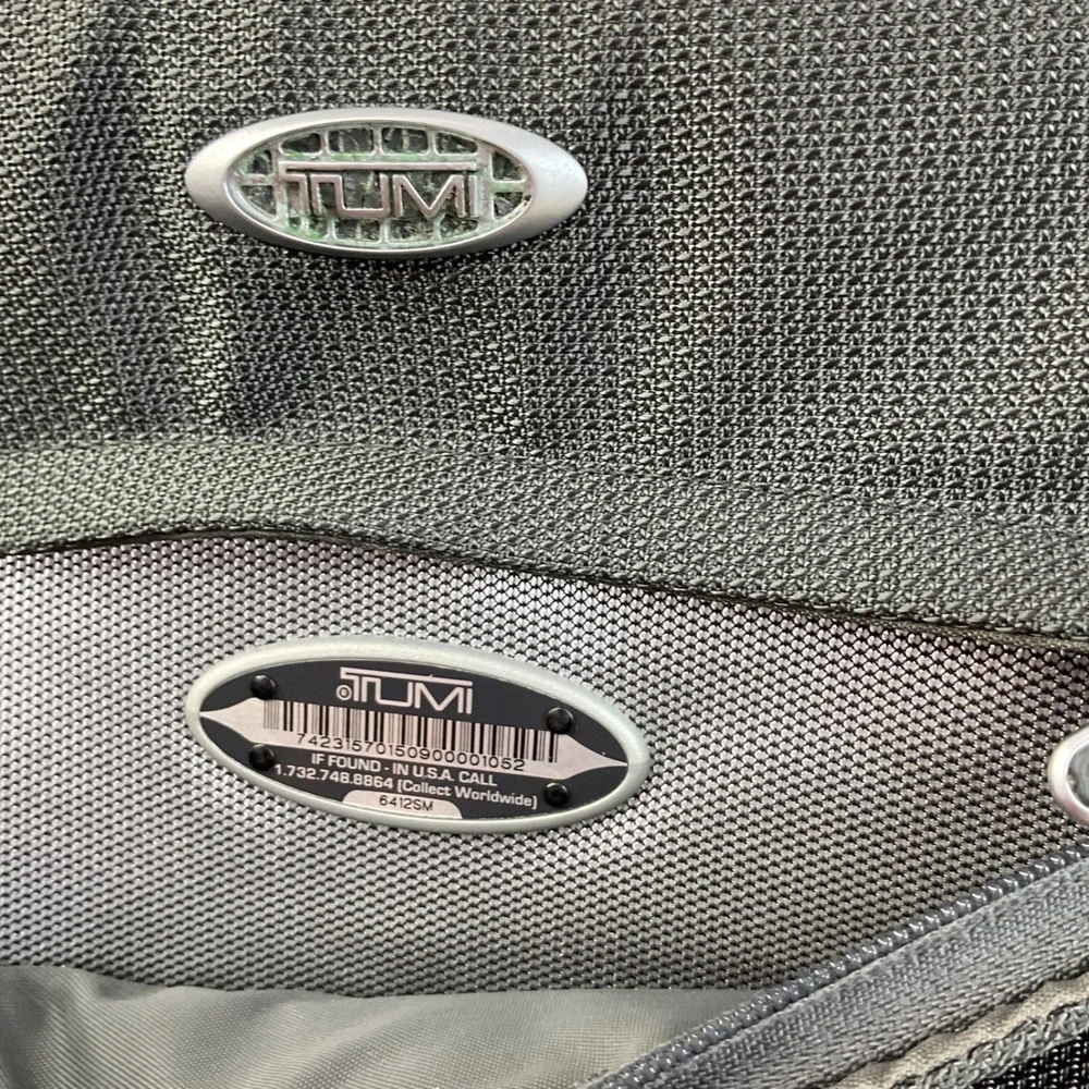 Tumi‎ T3 6412SM Ballistic Nylon Messenger Bag Charcoal Gray Laptop Briefcase